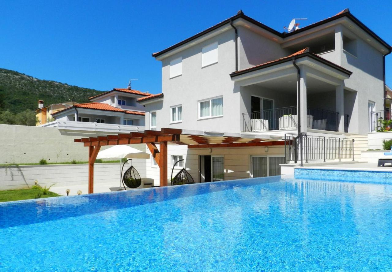 Yourcroatiaholiday - Villa With 6 Rooms Drenje  Eksteriør bilde