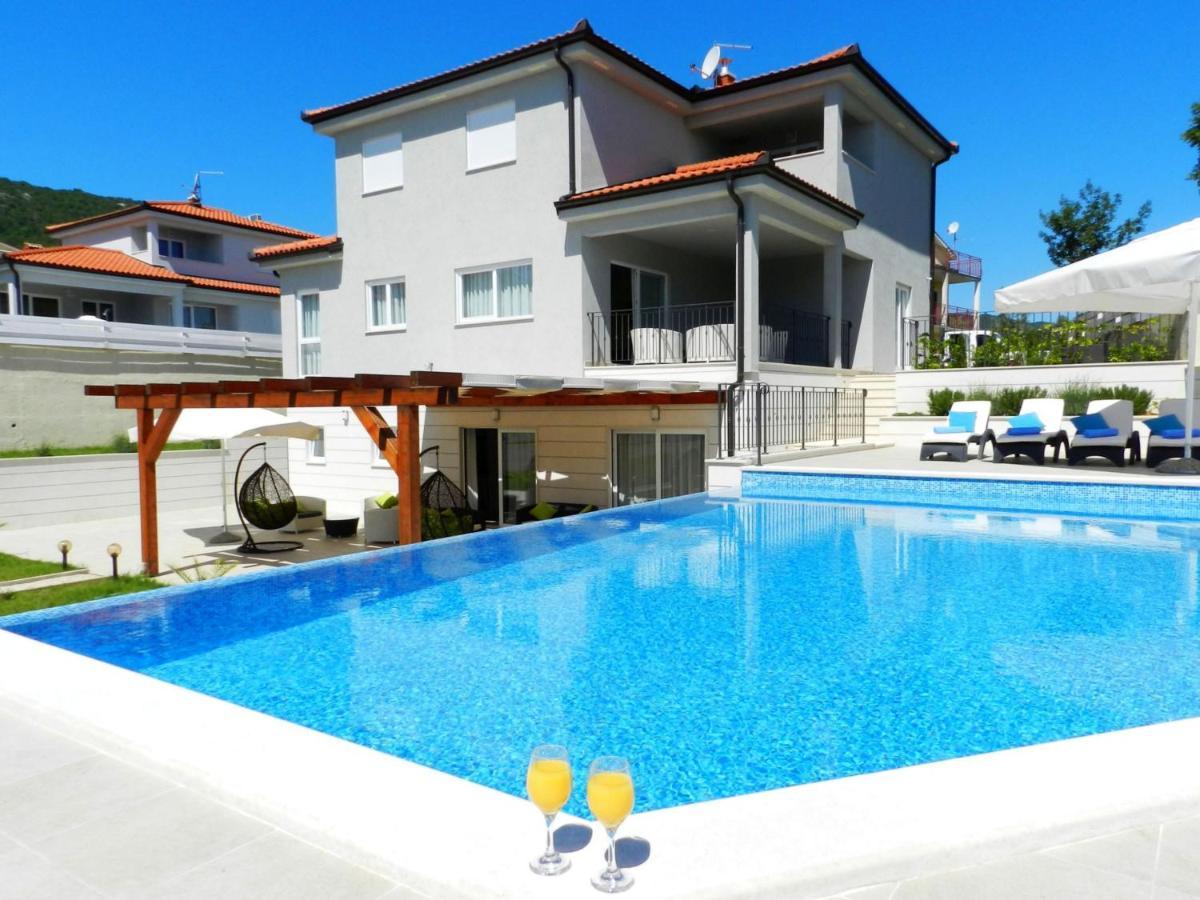 Yourcroatiaholiday - Villa With 6 Rooms Drenje  Eksteriør bilde