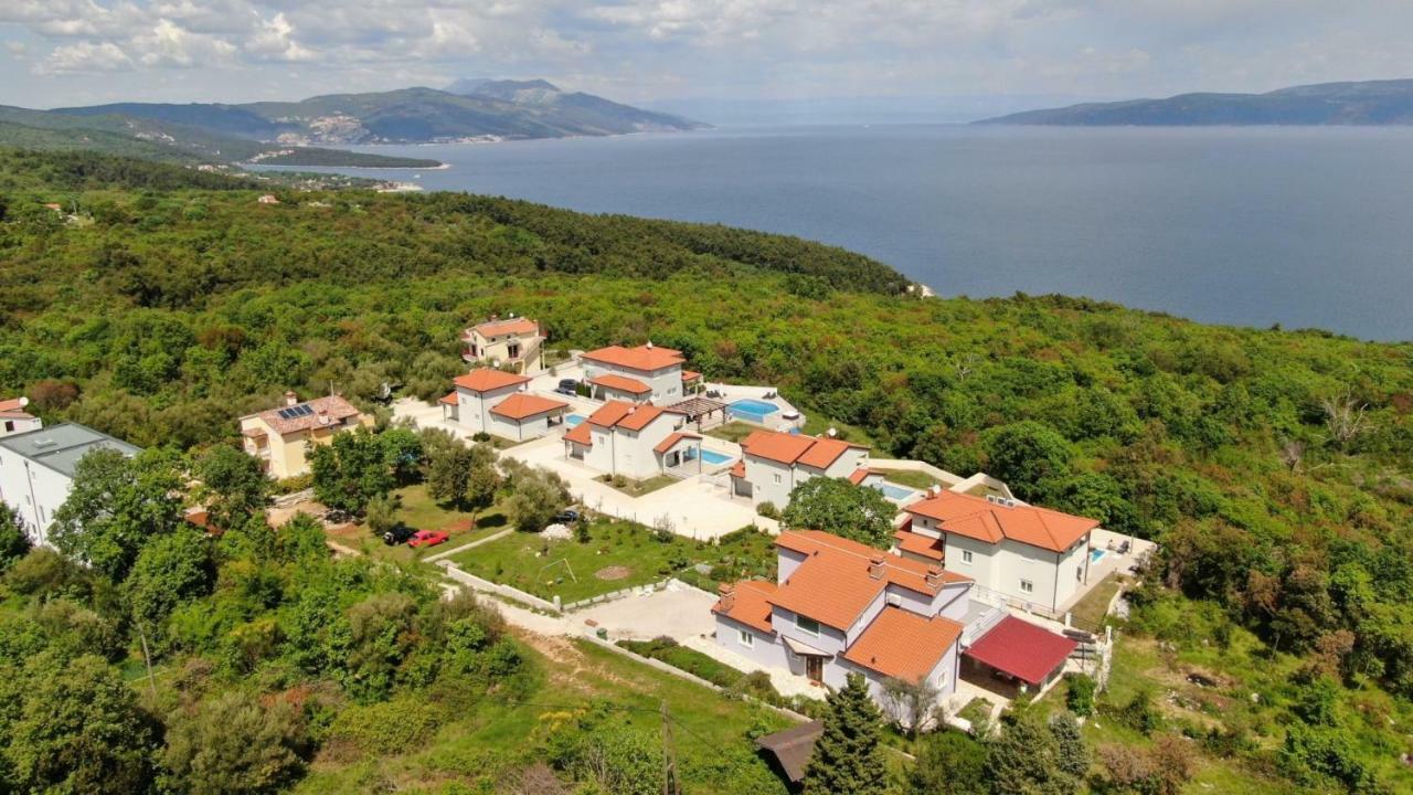 Yourcroatiaholiday - Villa With 6 Rooms Drenje  Eksteriør bilde